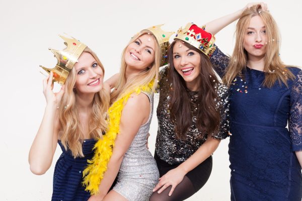 Freundinnen in Partylaune